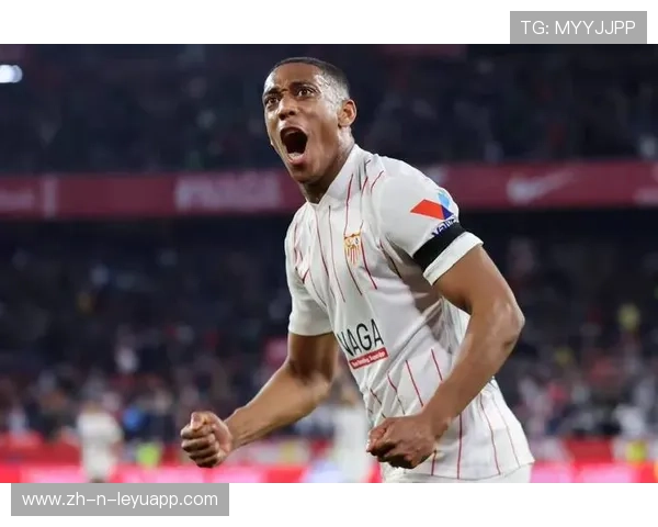 塞维利亚在国内市场锁定一名新兴边锋:未来战术的关键拼图 塞维利亚在国内市场锁定一名新兴边锋:未来战术的关键拼图